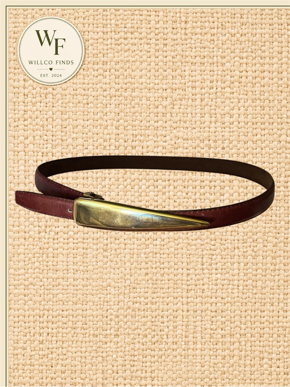 Vintage Burgundy Women’s Leather Belt Sculptural Long Gold Buckle 29-33” Waist